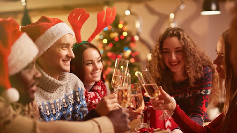 Impress Your Clients with a Christmas Party at Your Home