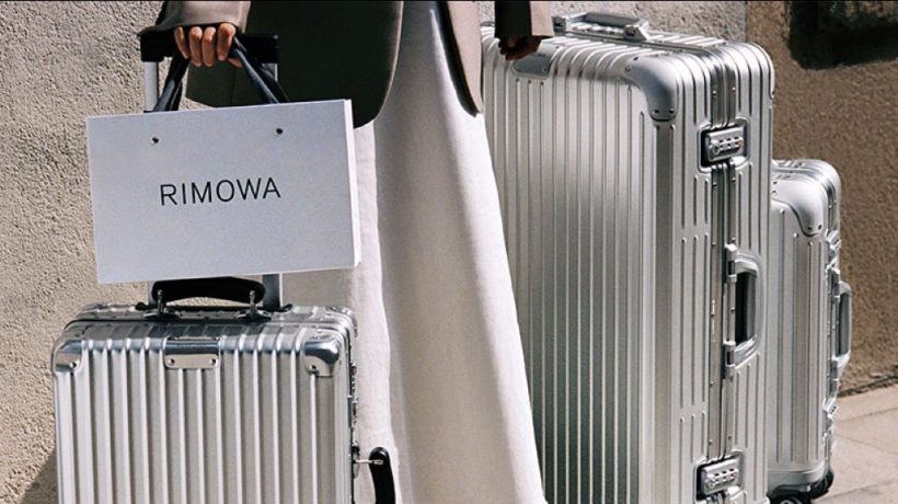 Differences Between Real and Fake Rimowa Suitcase Wheels